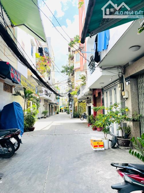 NHÀ 4TẦNG ĐÚC BTCT KHU ĐƯỜNG SỐ   X/1 CĂN THỨ NHẤT SÁT ĐƯỜNG XE HƠI  KHU ĐƯỜNG SỐ - Ô TÔ - 2