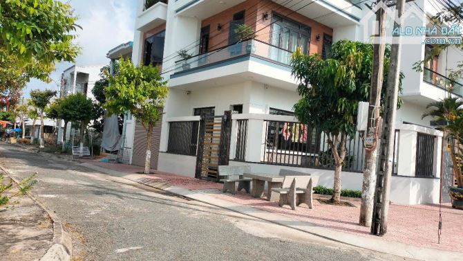 Bán đất mặt tiền Nguyễn Duy Trinh-Phú Mỹ-Vũng Tàu 100M2, 40 Thổ Cư, chỉ 2.5 tỷ - 2