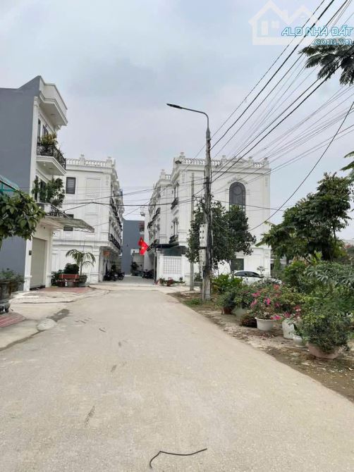 🍀  Chung cư Quỳnh Hoàng, Nam Sơn, An Dương 70m giá chỉ 1,5x tỷ - 2