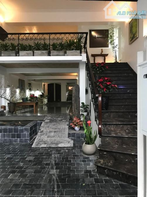 SIÊU PHẨM NHÀ PHỐ ĐẶNG THAI MAi 200m X10 TẦNG - MẶT TIỀN 10m - GIÁ: 80 TỶ - DÒNG TIỀN KHỦN - 2
