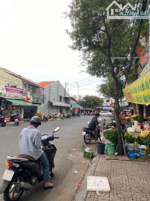 Nhân - Nhà 2 Tầng Lý Nam Đế bán 7tỷ8 - 2