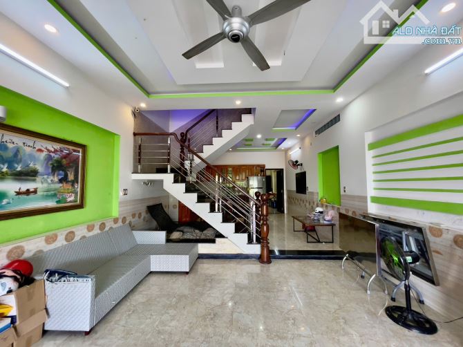 BÁN NHÀ ĐẸP KĐT PHƯỚC LONG NHA TRANG ĐANG CHO THUÊ DÒNG TIỀN 10TR/THÁNG - 2