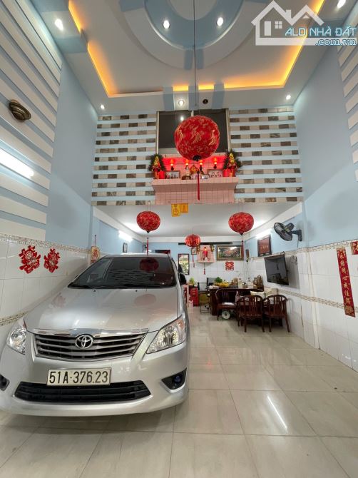 MUA ĐẤT TẶNG NHÀ 4 LẦU - MẶT TIỀN ĐƯỜNG 15M - GẦN LÃNH BINH THĂNG - 2