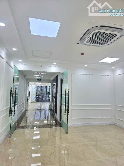 Tòa Văn Phòng phố Nguyễn Hoàng DT76m2 xây 6T thang máy giá 48 tỷ - 2