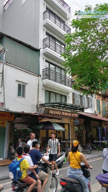 Bán nhà mặt phố Hàng Vải, Hoàn Kiếm 48 tỷ, 85m2 mặt tiền 4.71m một sổ full nóc rất hiếm - 2