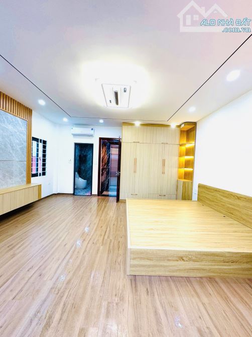 Nhà 6 tầng thang máy, 4PN full nội thất, Nguyễn Văn Cừ, Long Biên – Nhỉnh 9 Tỉ - 23