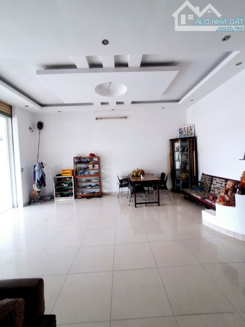 BÁN NHÀ GIA VIÊN NGANG 10M SỔ RIÊNG THỔ CƯ CHỈ 13 TỶ 890 TRIỆU - 3