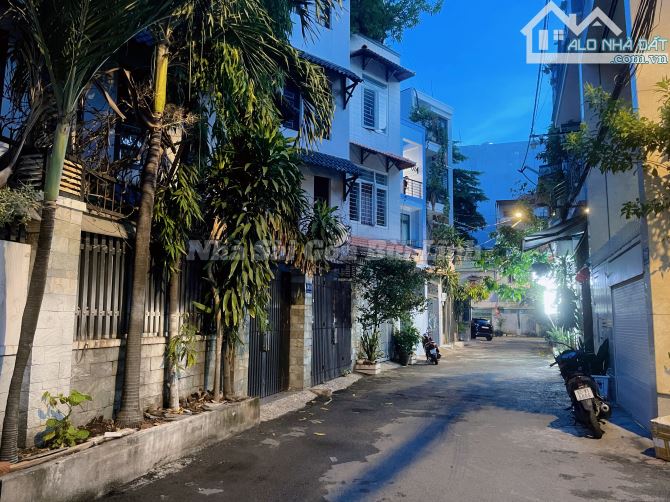 BÁN NHÀ TRƯƠNG HOÀNG THANH - HXH THÔNG, PHONG CÁCH CỔ ĐIỂN, 88M2(8.2X11.5), 18 TỶ - 3