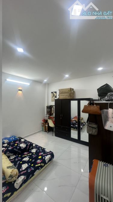 Nhà mặt tiền đường số p. Tân Kiểng, 4 tầng 70m2, chỉ 9.x tỷ - 3