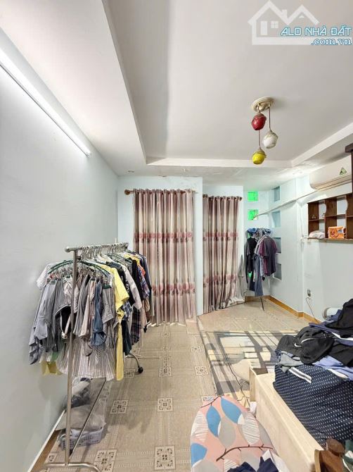 DT 46m2 x 3.5m x 2 tấng. Hẻm xe hơi Phạm Văn Chiêu. Giá 4.7 tỷ - 3