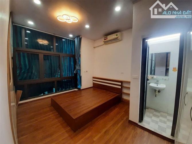 Cần bán gấp nhà mặt ngõ trại cá trương định cách 5 căn ra mặt phố chính - 3