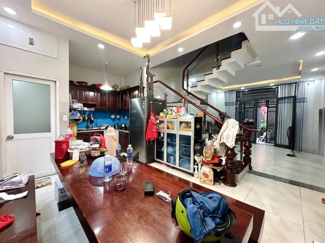 BÁN NHÀ XÔ VIẾT NGHỆ TĨNH - GẦN CV TẦM VU - NGUYỄN GIA TRÍ - 60M² - GIÁ 7.X TỶ - 3