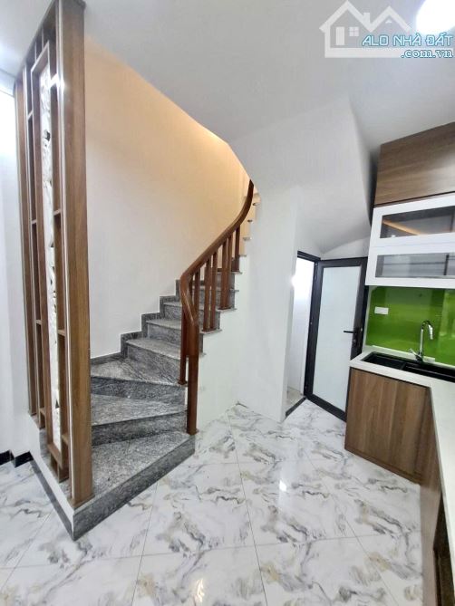 4 CĂN LIỀN KỀ NGÕ 10 LÁNG HẠ - 5T30M2 - NHÀ MỚI XÂY - NGÕ 3 GÁC THÔNG THÀNH CÔNG - 7.05 tỷ - 3