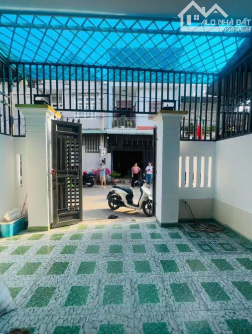 Nhà gần ngã tư Chiêu Liêu, đường ô tô, sổ hồng riêng, Dĩ An Bình Dương 2207 - 3