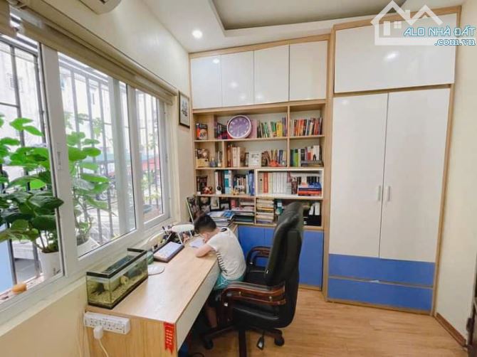 CHÚ 7 BÁN NHÀ Đ. HOA SỨ,PHÚ NHUẬN 2TY810TR/65M2, ĐANG CHO THUÊ 12TR/TH - 3