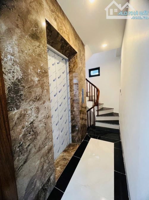 NHÀ MỚI KÍNH CONG 6 tầng THANG MÁY VĂN CHƯƠNG-ĐỐNG ĐA CHỈ HƠN 7tỷ - 3