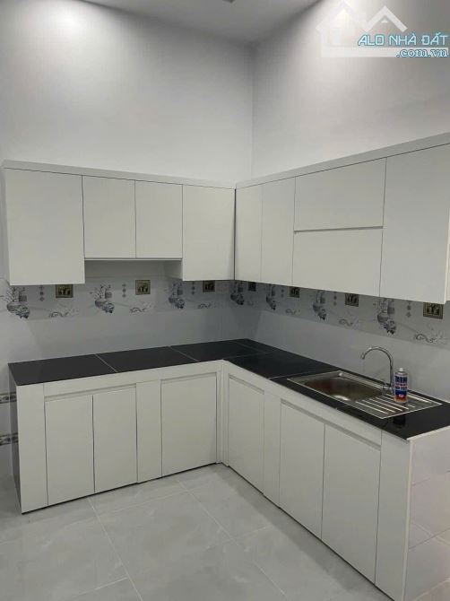 Cần bán gấp nhà MT đường Nguyễn Thị Thơi thích hợp KD, buôn bán, DT 4x23 giá chỉ 6.8 tỷ TL - 3