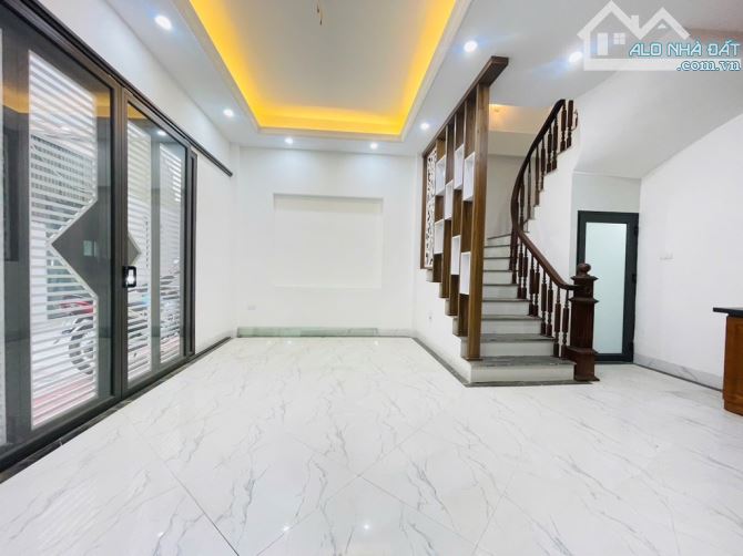 30M x 5 TẦNG MỚI KOONG - GẦN Ô TÔ - NỘI THẤT CƠ BẢN - 4,75 TỶ - QUẬN HOÀNG MAI - 3