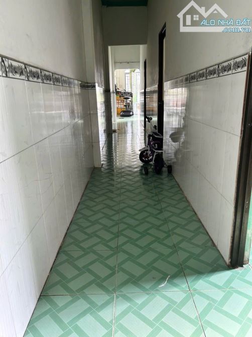 Nhà Thủ Dầu Một : 2 ty 350 diện tích 5 x 30 , đường oto, sân oto - 3