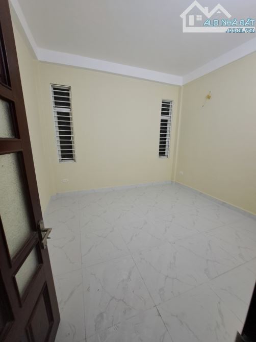 Cho thuê căn nhà 50m2 x 5 tầng tại ngõ 165 phố Dương Quảng Hàm - Cầu Giấy - 3