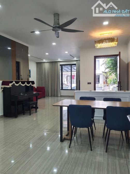 Bán căn biệt thự Nine south sát căn góc DT 140m2 đường lớn số 11 giá 19.5 tỷ - 3