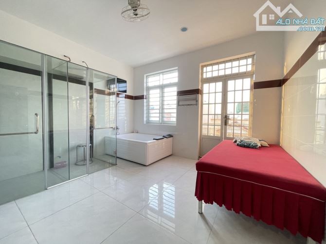 Quận 12 - Lê Văn Khương 112m2 ( 4.5x25 ) - HẺM XE HƠI TRÁNH - 12 PHÒNG CHO THUÊ - 3