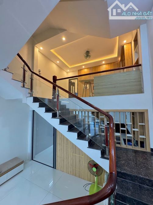 Bán Căn hộ 5 tầng đường (15m) Trường Sa, Đà Nẵng - Sát Biển Tân Trà - 100m2, Giá 13.5 tỷ - 3