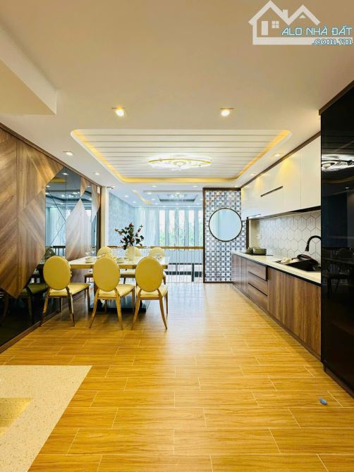 bán nhà HOA LÂM - VIỆT HƯNG - 45m MT 5m 6tầng lô góc ô tô thông -  chỉ hơn 8tỷ ạ. - 3
