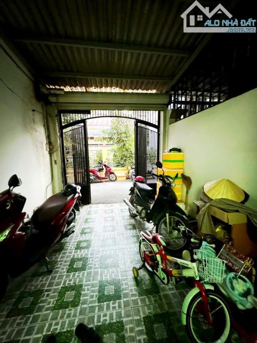 NHÀ GÒ VẤP HẺM XE HƠI – 3 PHÒNG NGỦ – CHỈ NHỈNH 4 TỶ - 3
