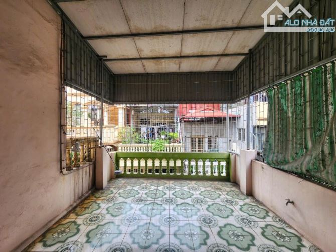 9.2 TỶ . BÁN NHÀ PHỐ VỌNG - SÁT VÁCH ĐH KINH TẾ - Ô TÔ ĐỖ CỬA - 3
