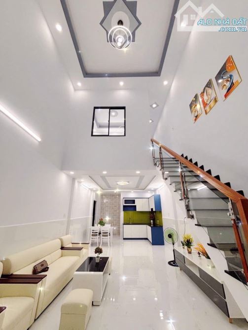BÁN NHÀ TỈNH LỘ 10 68m2 4x17m 3Pn SHR  CHỈ 4.15 TỶ TL. - 3