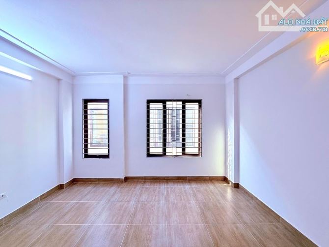 BÁN NHÀ ĐẸP 4 TẦNG 33m DƯƠNG NỘI CÁCH 20M OTO ĐỖ GIÁ 5xx - 3
