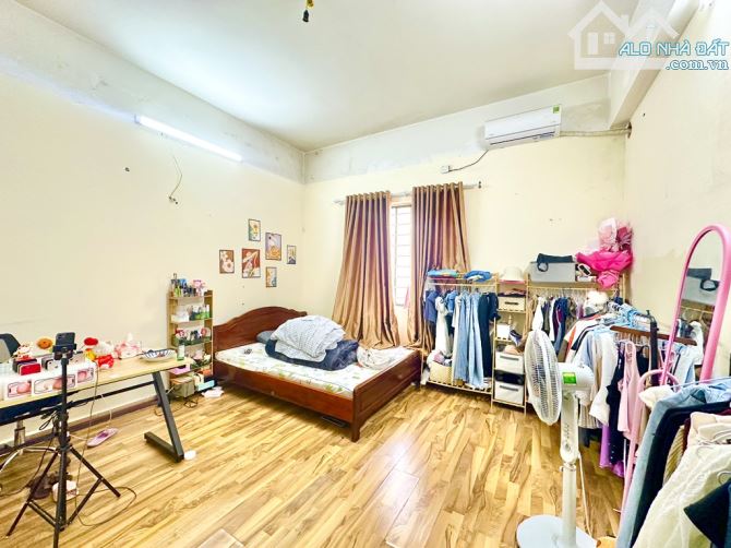 Bán căn 3 ngủ 125m2, full nội thất đẹp tại khu đô thị Resco Phạm Văn Đồng, sổ giao ngay - 3