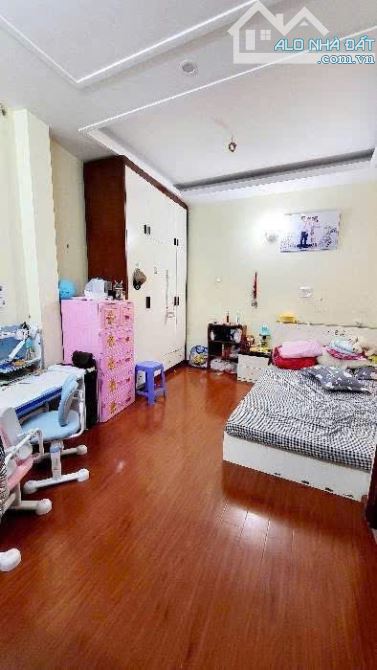 Cho thuê nhà ngõ phố Hoàng Mai 34m x 5 tầng, giá 11tr/tháng - 3