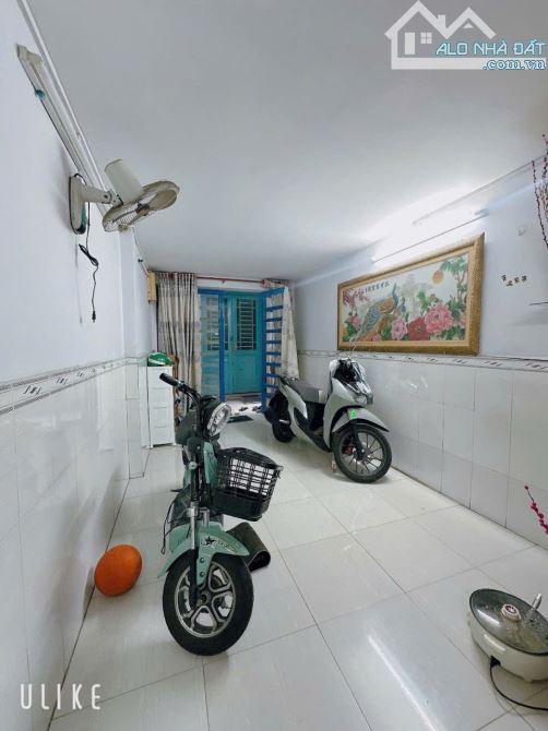 BÁN NHÀ 2 TẦNG HTP, GẦN KCX TÂN THUẬN, Nhỉnh 2 Tỷ - 3