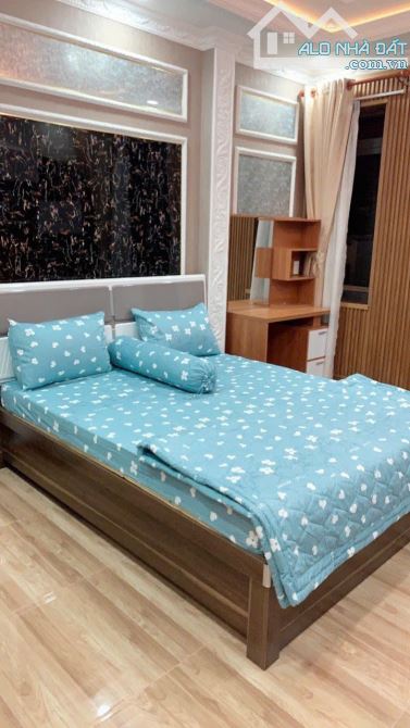 Cần bán nhà / Phan Huy Ích P15 HXH 8m  4mx12,5m Trệt 2 Lầu ST giá 7,9 tỷ TL - 3