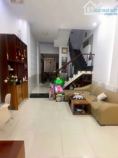 NGỘP BANK 6 TỶ - BÁN GẤP RÚT CĂN BIỆT THỰ MINI - KHU PHÂN LÔ ĐỒNG BỘ - ÔTÔ NGỦ TRONG NHÀ - 3