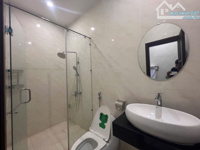 Bán nhà 5 tầng mới 100% mặt biển Trường Sa – full nội thất – thu nhập 50tr/tháng - 3