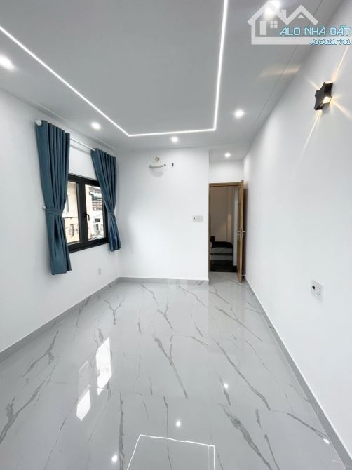 CHÍNH CHỦ CẦN BÁN GẤP NHÀ LÔ GÓC 2 MT Ở BÌNH TRỊ ĐÔNG 40m(4x10)4TẦNG 3PN 4WC GIÁ 5 TỶ X - 3