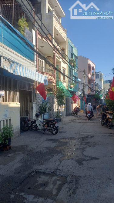 HOT! CẦN TIỀN BÁN GẤP NHÀ MT KHỦNG HOÀI THANH - 76.3 M2 (6.4 X 12M) 2T, 2PN CHỈ 4.6 TỶ - 3