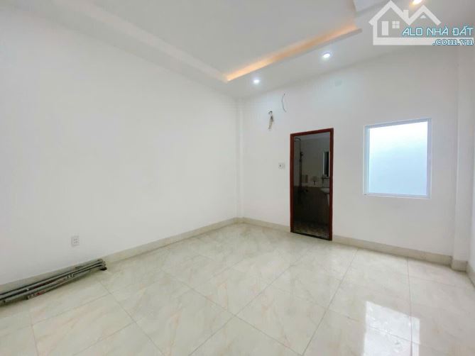 Bán nhà 4 tầng HXT Lê Văn Quới, gần ngã tư Bốn Xã, 70m² - 4x17.5, chỉ nhỉnh 7 tỷ - 3