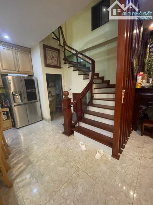 Bán nhà Việt Hưng Lô Góc MT8m DT65m - view Hồ - Đường rộng ô tô tránh nhau. - 3
