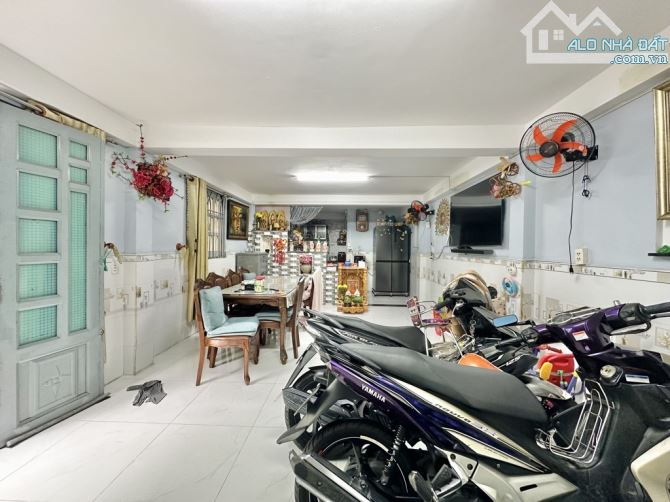 BÁN NHÀ 3 TẦNG 62M2 HXH LÊ VĂN QUỚI CHỈ HƠN 5 TỶ - 3