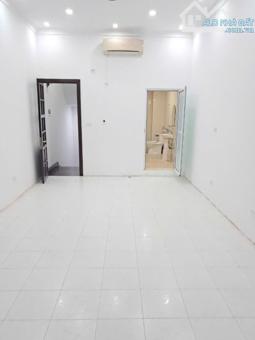 📣BÁN NHÀ PHỐ KIM ĐỒNG 50M2, 5 TẦNG, MT 4 M. GIÁ 17.5 TỶ. PHÂN LÔ, Ô TÔ TRÁNH, VỈA HÈ - 3