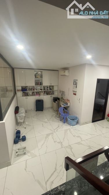 Bán tòa nhà văn phòng 5 tầng,120m 8x15 thu nhập 30 triệu - 3