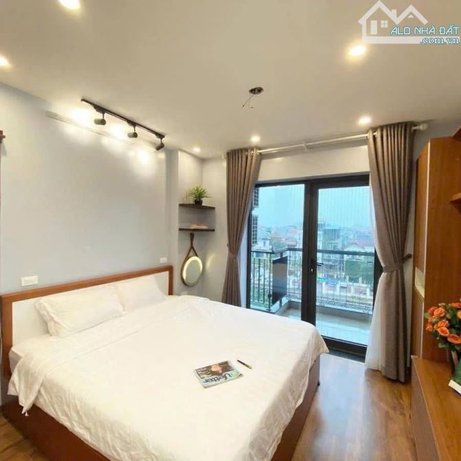 BÁN TÒA APARTMENT PHỐ LIỄU GIAI - 132M² x 8 TẦNG - DOANH THU 135TR/TH - Ô TÔ - 53.5 TỶ - 3