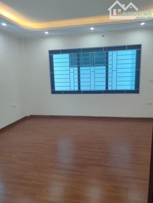 🌟 Nhà đẹp 5 tầng Cầu Đơ – 42m², mặt tiền 4m – giá nhỉnh 9 tỷ - 3