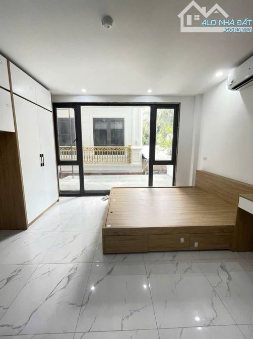 Bán CHDV đường Đại La, Hai Bà Trưng,60m, 6 tầng, 14 phòng KK, 100m ra Kinh tế, 11.6 tỷ - 3