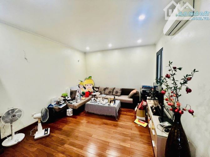 Bán gấp nhà PHỐ Huỳnh Thúc Kháng, Ba Đình, 60m2, vỉa hè 3m, KD, 22.5 tỷ - 3
