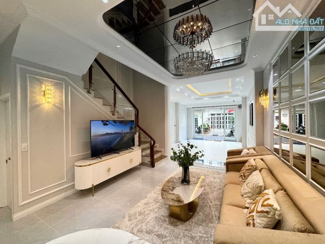 Biệt Thự Hoàng Quốc Việt, Quận 7 90,5m² - Nhà mới, nội thất cao cấp - 18,5 tỷ - 3